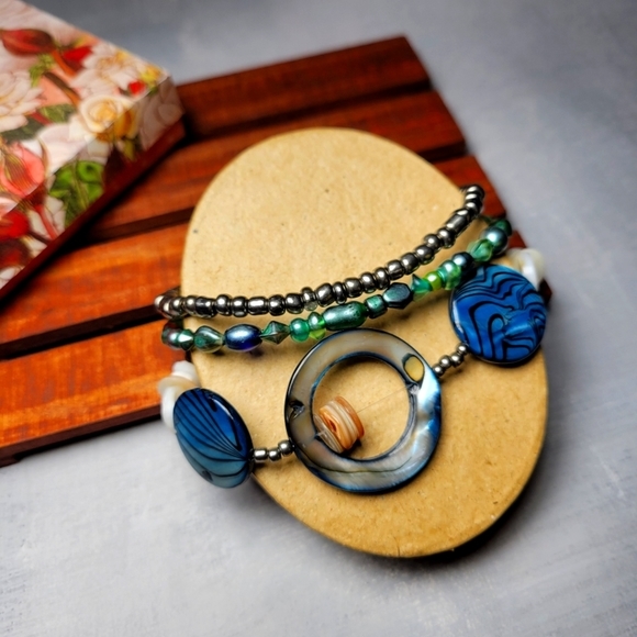 Natural Shell Handmade BraceletsSet of 3 - Picture 1 of 4